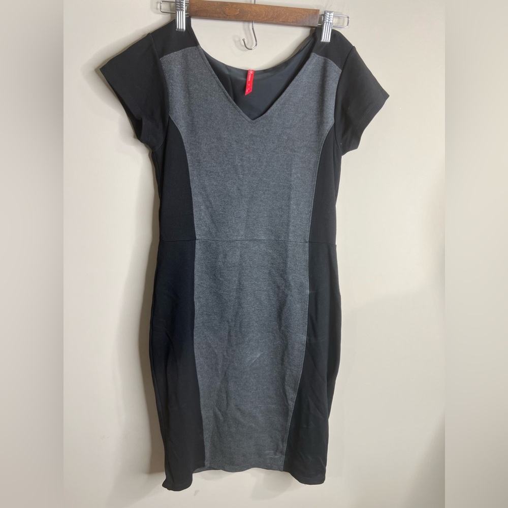 Ruby Ribbon Size Small Black And Gray Shaping Dre… - image 1